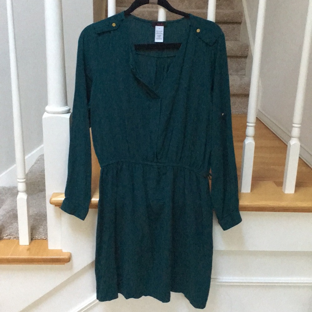 Long sleeve green dress